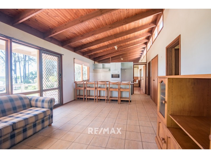 6 Mill Point Road, Lake Tyers Beach VIC 3909
