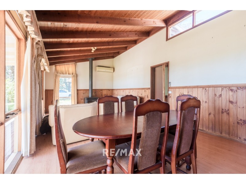 6 Mill Point Road, Lake Tyers Beach VIC 3909