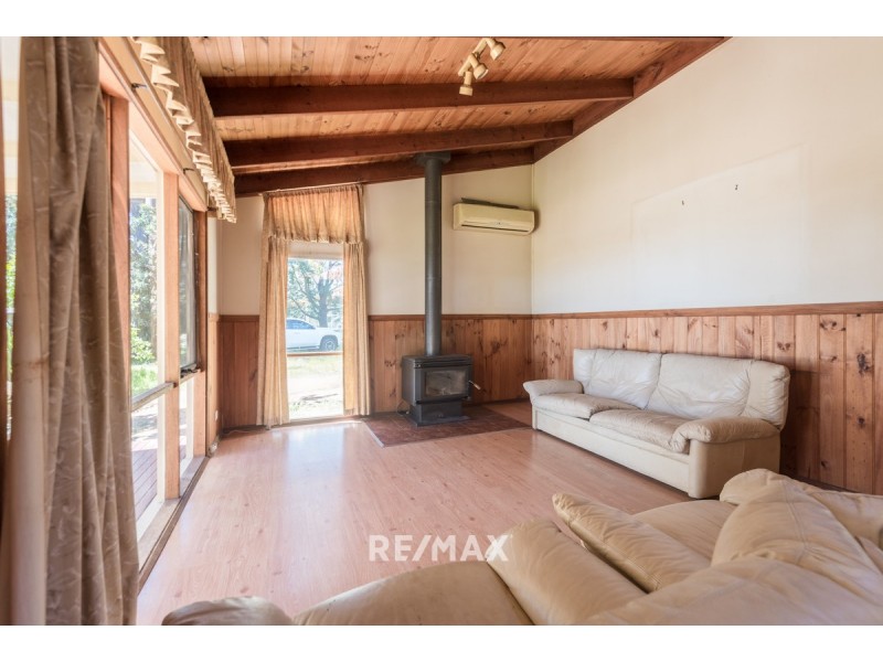 6 Mill Point Road, Lake Tyers Beach VIC 3909