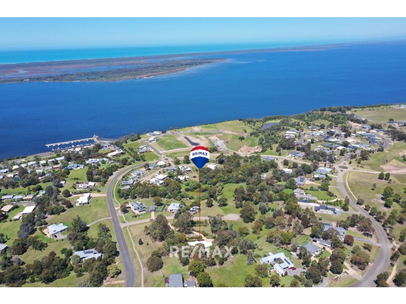 8 The Billabong, Metung VIC 3904