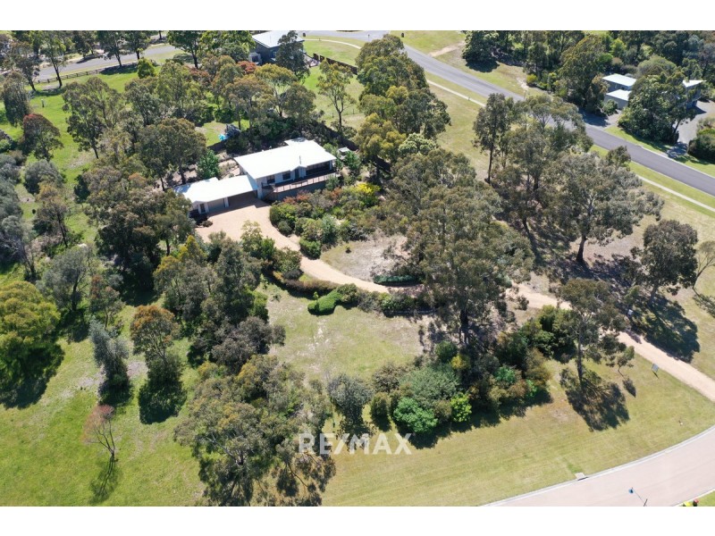8 The Billabong, Metung VIC 3904