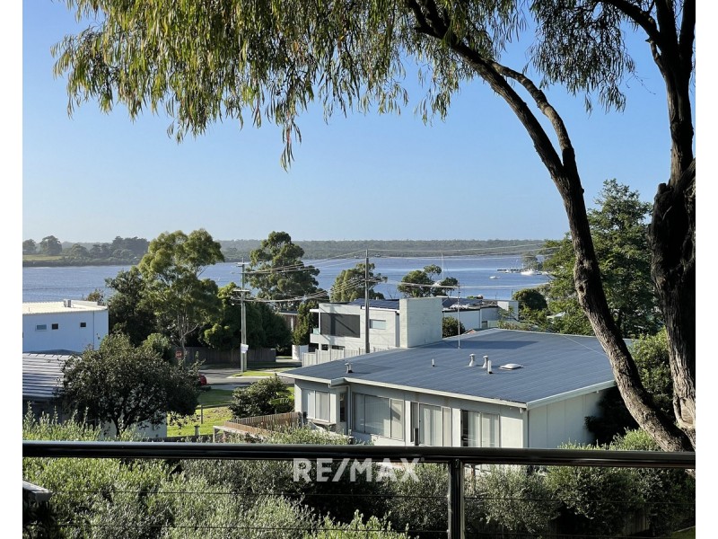 1/20-22 Stirling Road, Metung VIC 3904