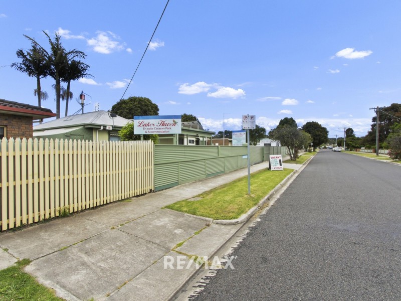 3 Jemmeson Street, Lakes Entrance VIC 3909