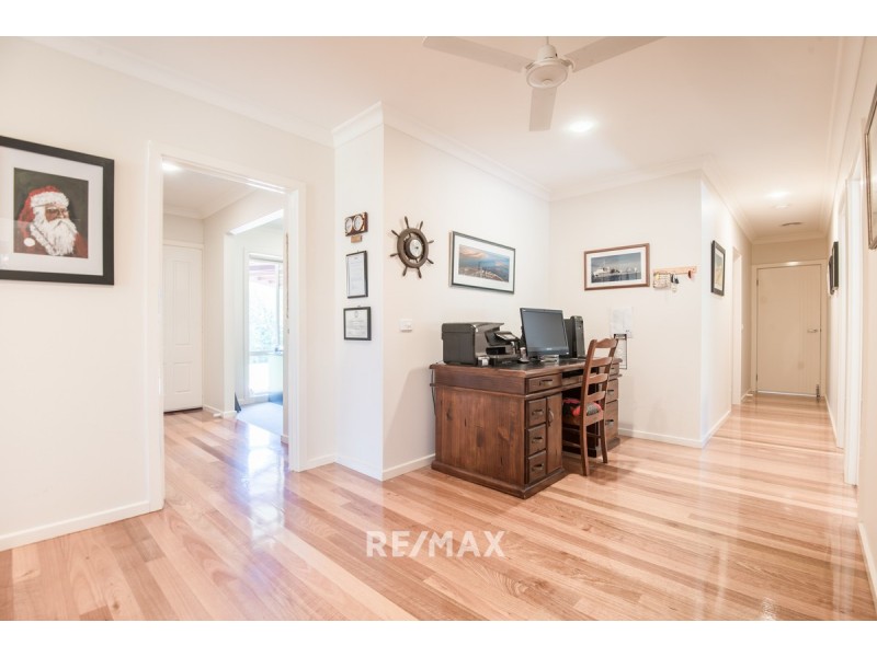 17 Tamhaven Drive, Swan Reach VIC 3903