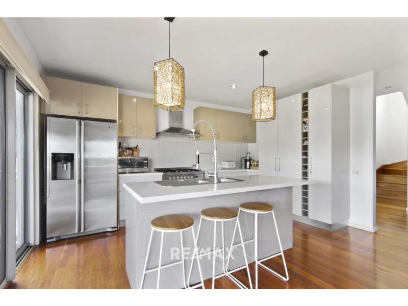 8 Warfe Drive, Lake Tyers Beach VIC 3909
