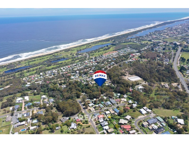 51 Beveridges Road, Lakes Entrance VIC 3909