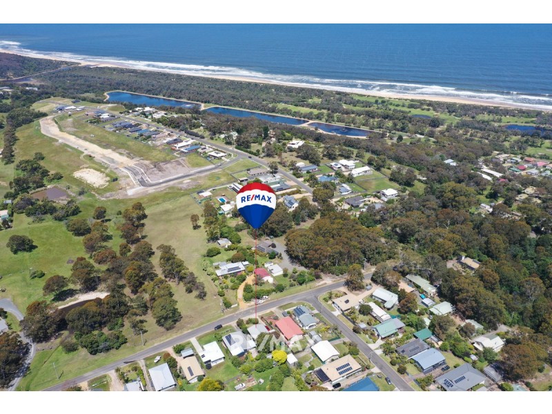 51 Beveridges Road, Lakes Entrance VIC 3909
