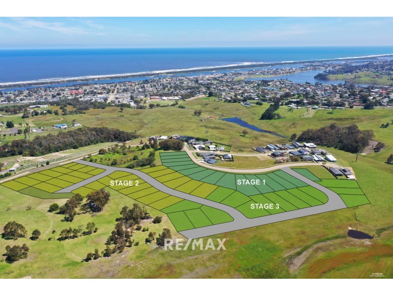 52 Country Club Drive, Lakes Entrance VIC 3909