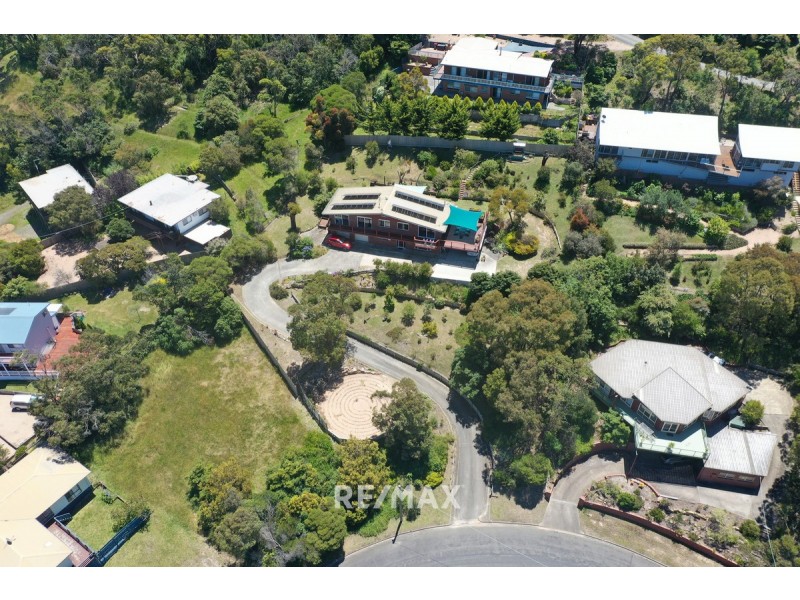 7 ROBIN Street, Lakes Entrance VIC 3909