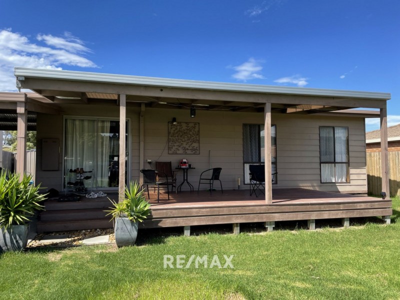 2/40 Don Road, Lakes Entrance VIC 3909