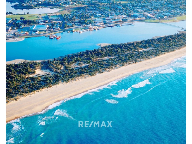 3/58 Capes Road, Lakes Entrance VIC 3909