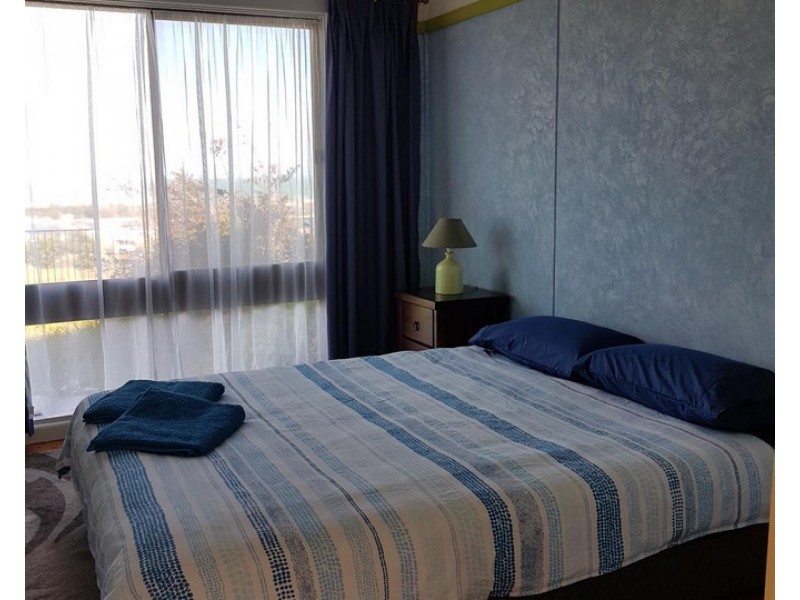 23 Seaview Parade, Kalimna VIC 3909