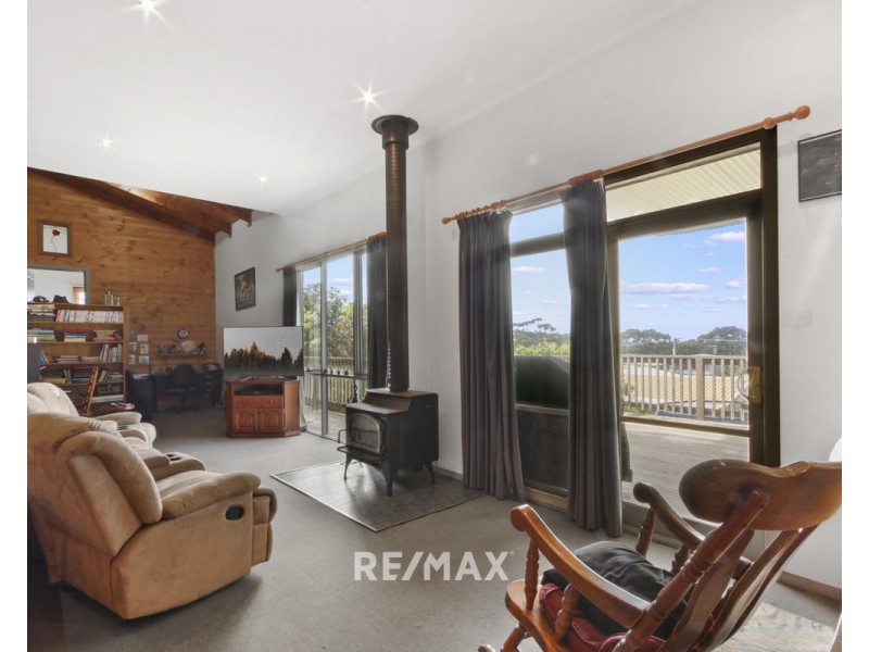 7 Gay Street, Lakes Entrance VIC 3909