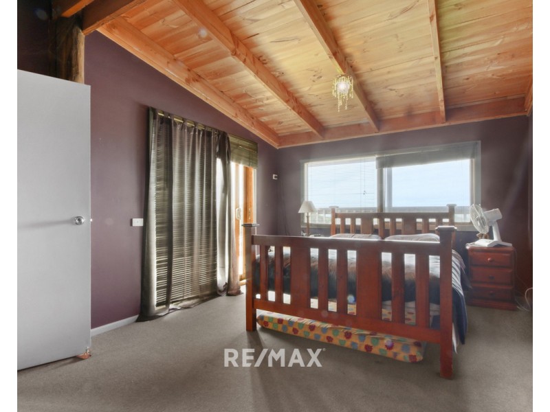 7 Gay Street, Lakes Entrance VIC 3909