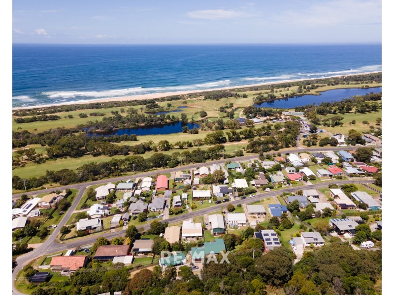 7 Gay Street, Lakes Entrance VIC 3909
