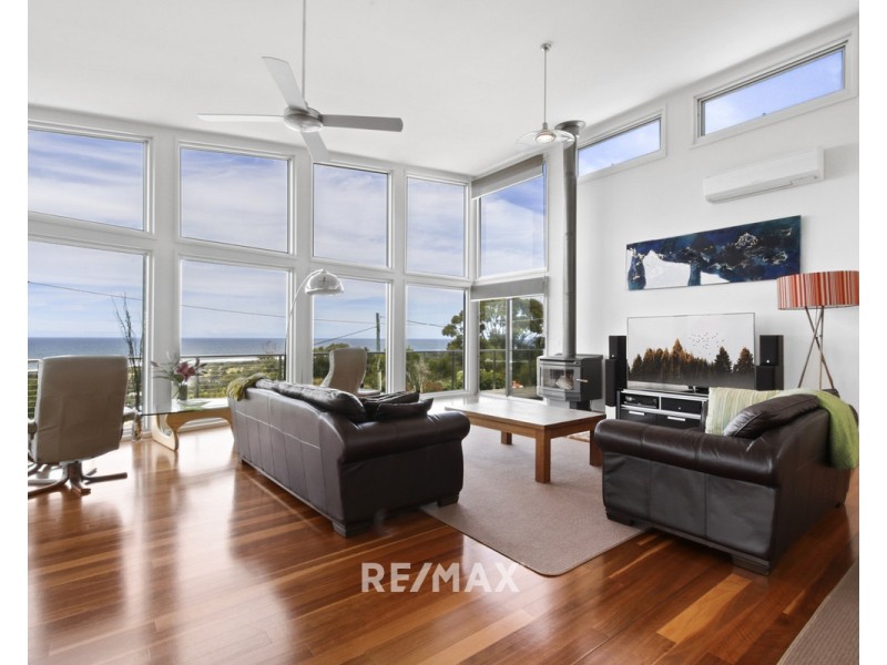 26 Gay Street, Lakes Entrance VIC 3909