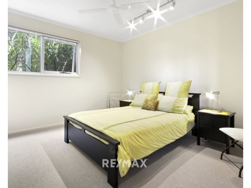 26 Gay Street, Lakes Entrance VIC 3909