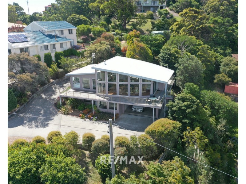 26 Gay Street, Lakes Entrance VIC 3909