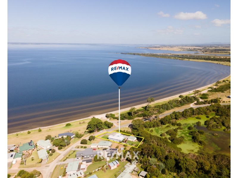 1 Tambo Boulevard, Metung VIC 3904