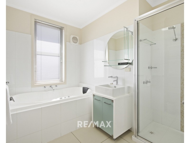 46 Nautilus Way, Lakes Entrance VIC 3909