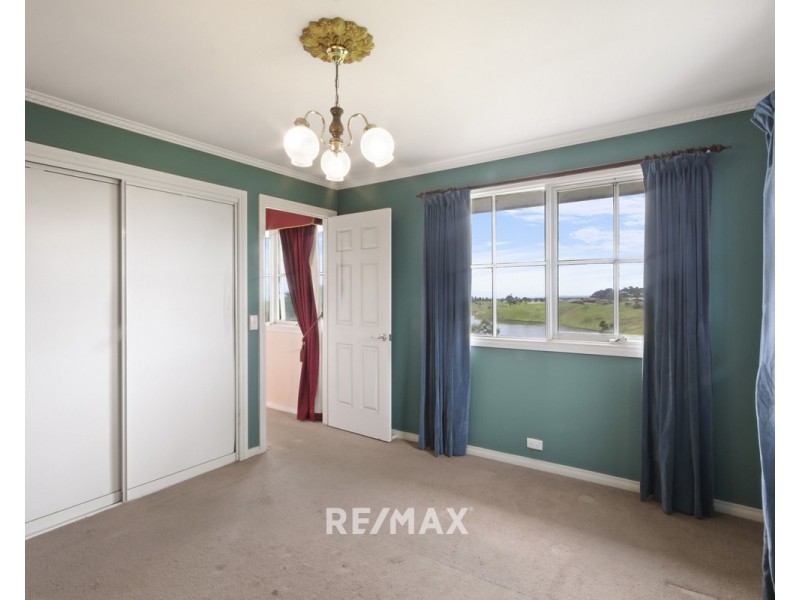 27 Nautilus Way, Lakes Entrance VIC 3909