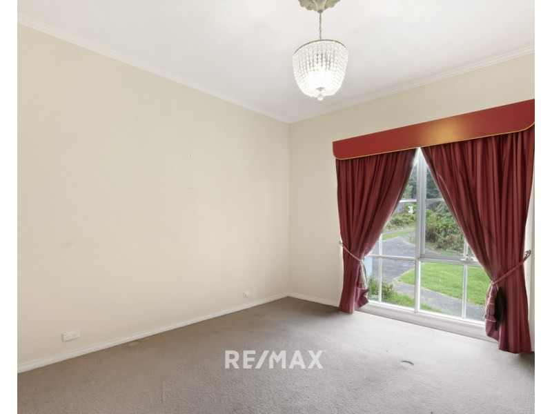 27 Nautilus Way, Lakes Entrance VIC 3909