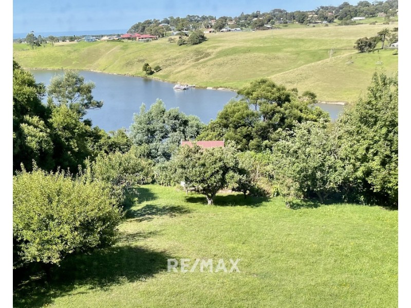 27 Nautilus Way, Lakes Entrance VIC 3909
