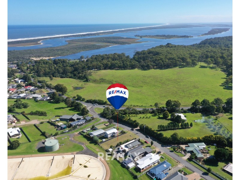 10 Albatross Road, Kalimna VIC 3909