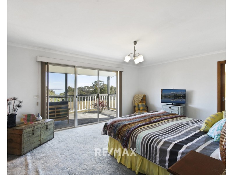 1 Heather Court, Metung VIC 3904
