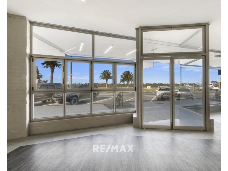 581 Esplanade, Lakes Entrance VIC 3909