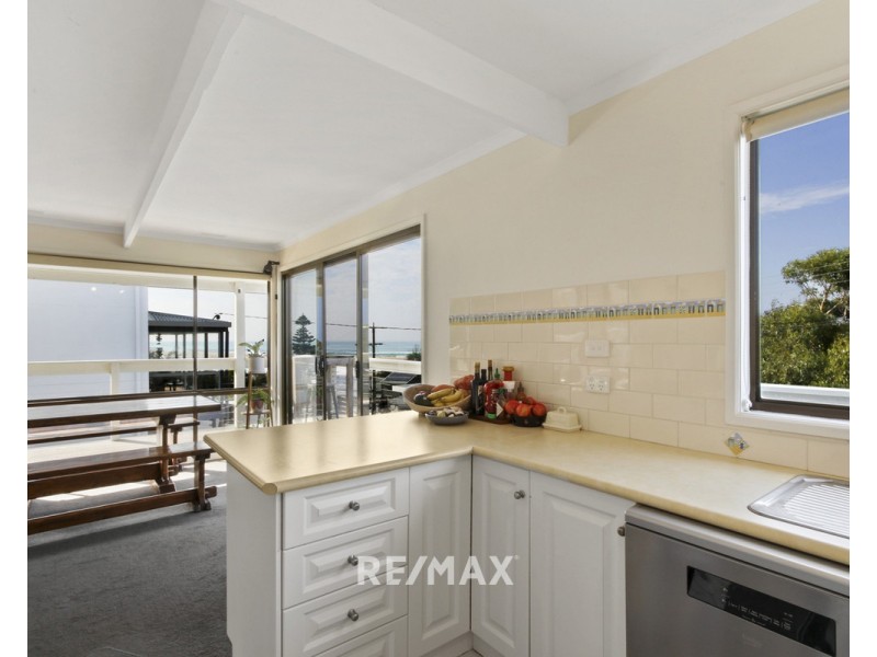 17 Cross Street, Lake Tyers Beach VIC 3909