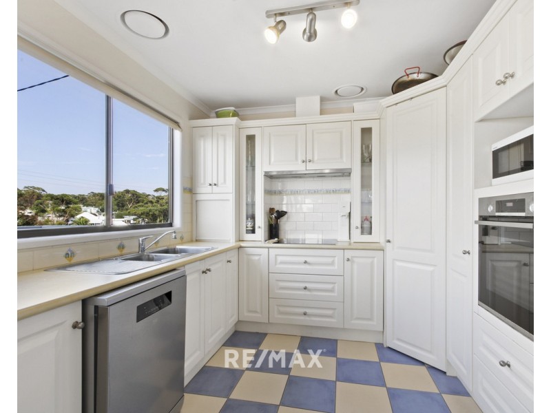 17 Cross Street, Lake Tyers Beach VIC 3909