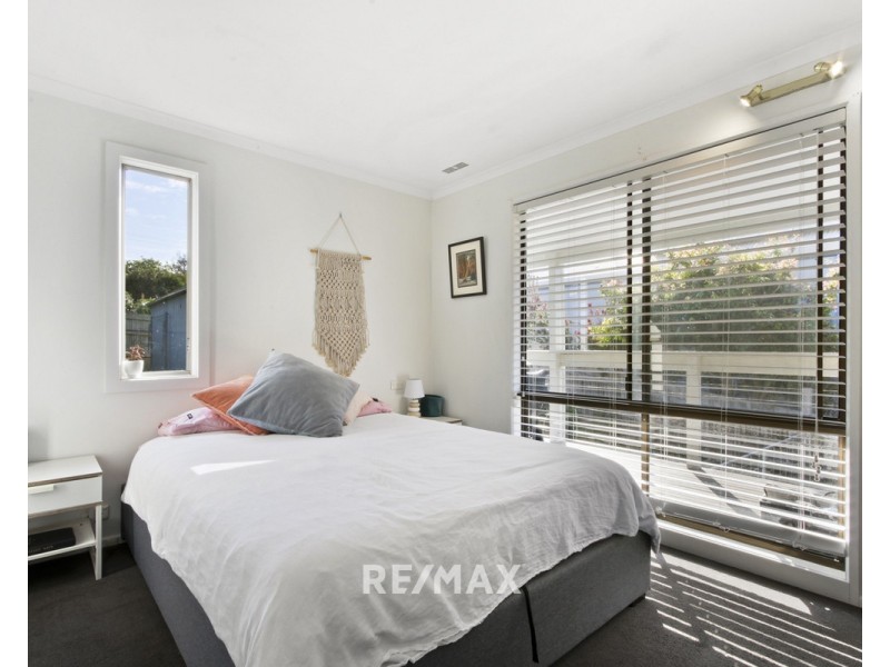 17 Cross Street, Lake Tyers Beach VIC 3909