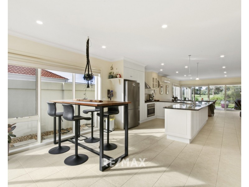 9/122 Golf Links Road, Lakes Entrance VIC 3909