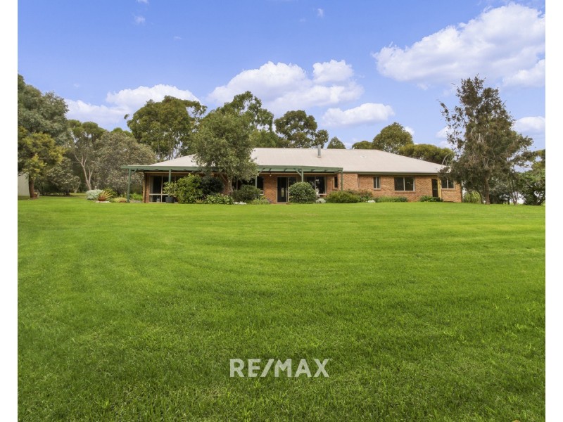 2 Blairs Road, Lakes Entrance VIC 3909