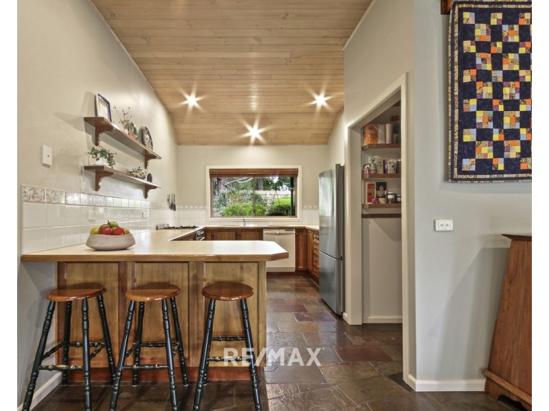 2 Blairs Road, Lakes Entrance VIC 3909