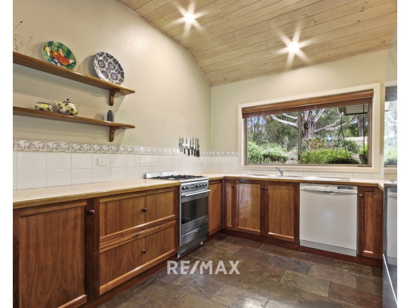 2 Blairs Road, Lakes Entrance VIC 3909