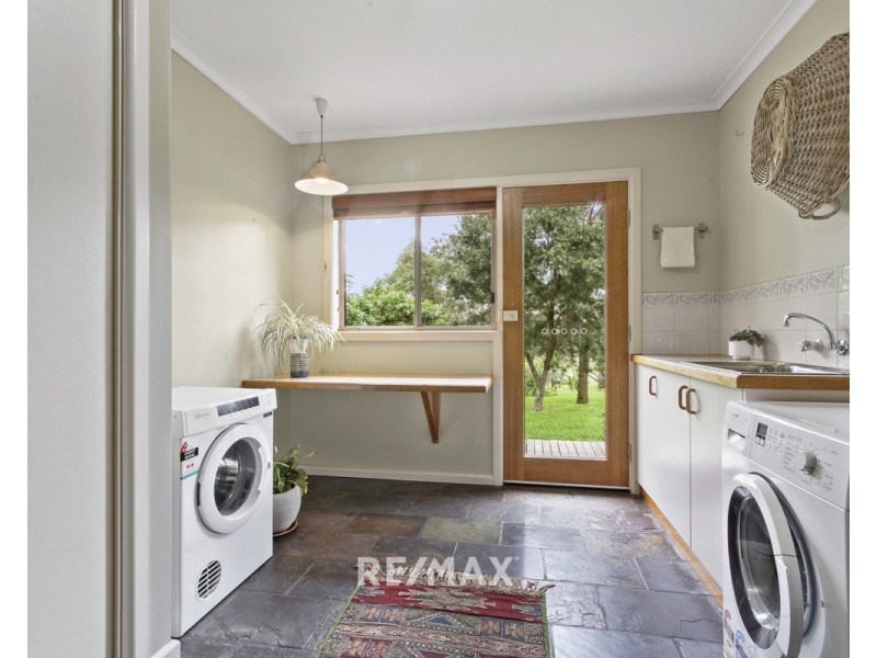 2 Blairs Road, Lakes Entrance VIC 3909