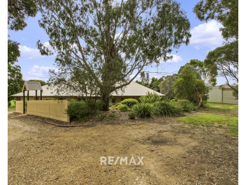 2 Blairs Road, Lakes Entrance VIC 3909