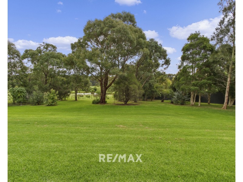 2 Blairs Road, Lakes Entrance VIC 3909