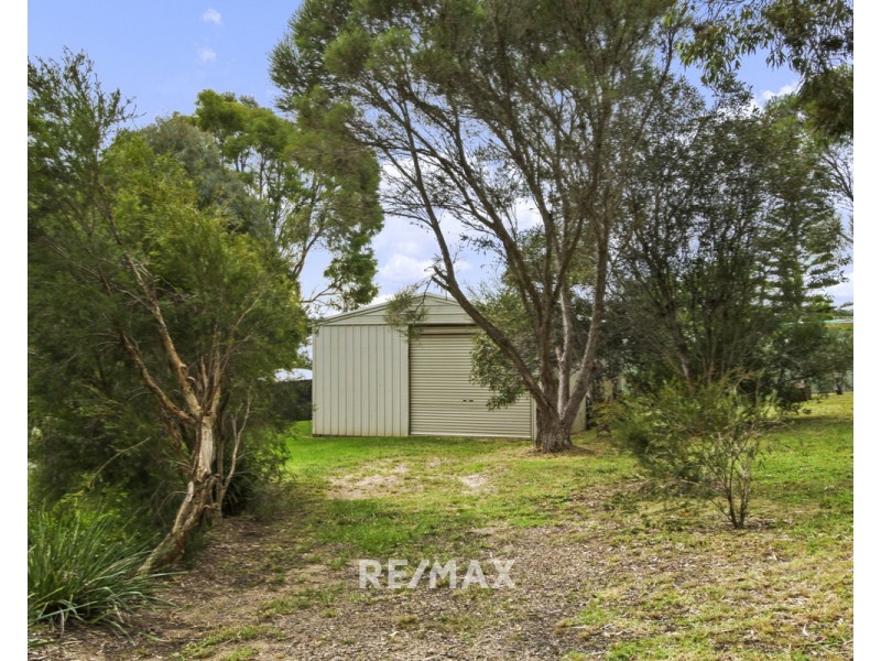 2 Blairs Road, Lakes Entrance VIC 3909