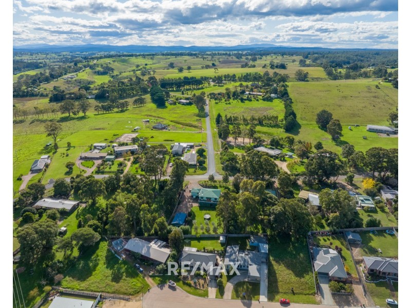 12 Redenbach Court, Swan Reach VIC 3903