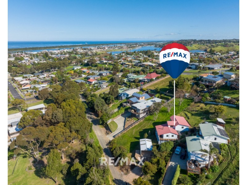 19 Outlook Avenue, Lakes Entrance VIC 3909