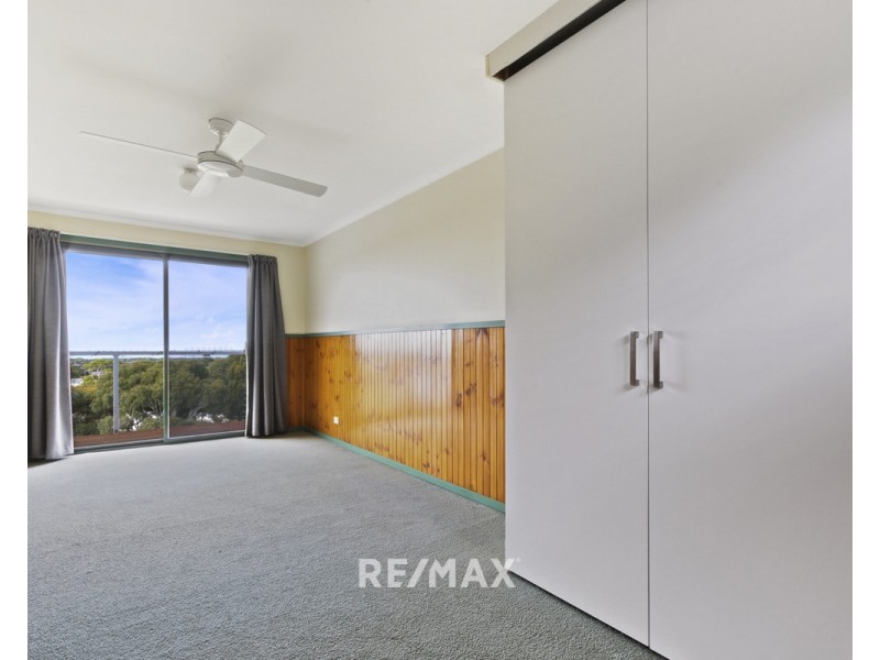 19 Outlook Avenue, Lakes Entrance VIC 3909