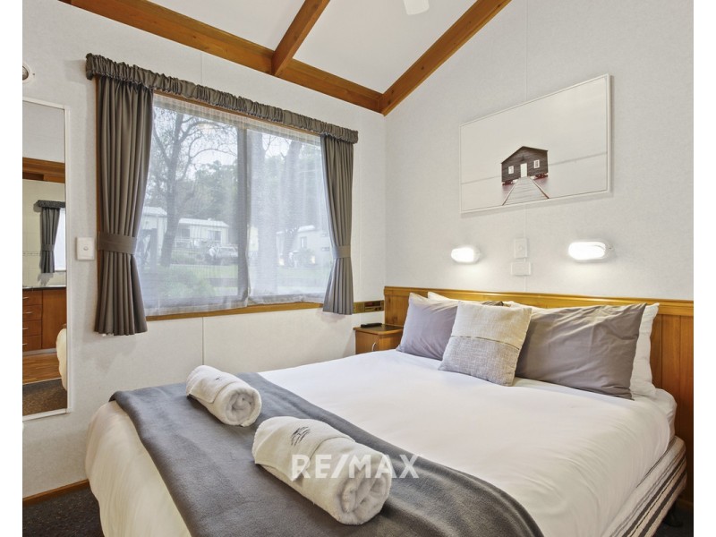 16/1 Mairburn Road, Metung VIC 3904