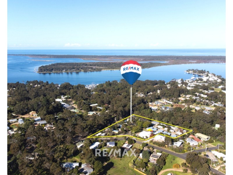 1 Mairburn Road, Metung VIC 3904