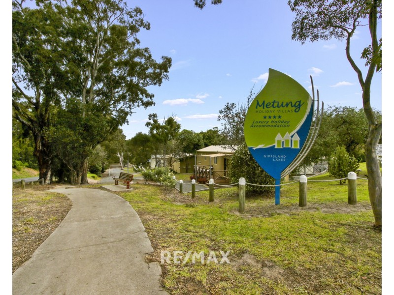 1 Mairburn Road, Metung VIC 3904