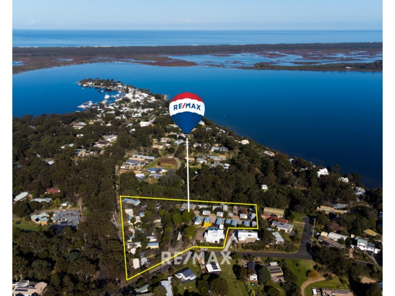 1 Mairburn Road, Metung VIC 3904