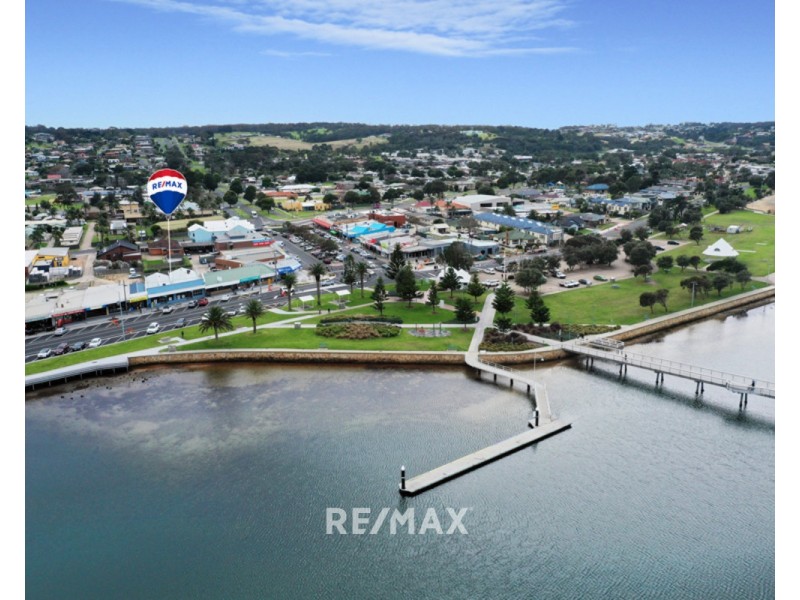 579 – 581 Esplanade, Lakes Entrance VIC 3909