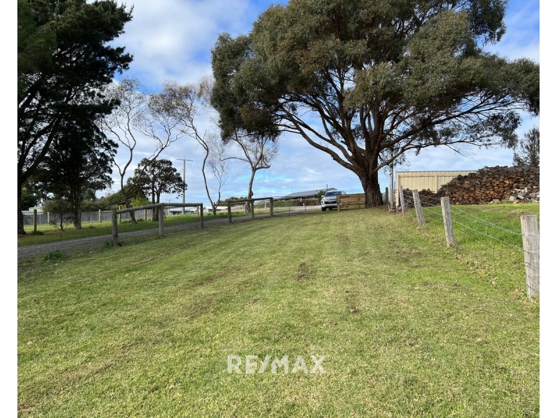 19a Albatross Road, Kalimna VIC 3909